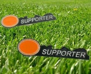 Bot&oacute;n de Aficionado de F&uacute;tbol Naranja (12 uds)