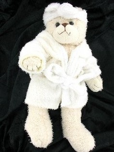 Oso de peluche con albornoz