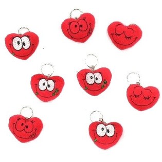 LLAVEROS DE CORAZONES DE PELUCHE (6 uds.)