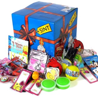 Caja de Regalos Sorpresa de Sinterklaas / San Nicol&aacute;s - 112 Piezas