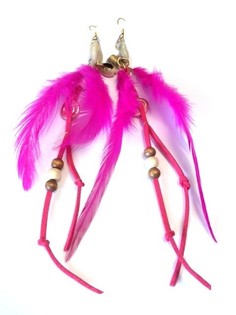 Pendiente estilo Ibiza fucsia con concha (1 ud.)